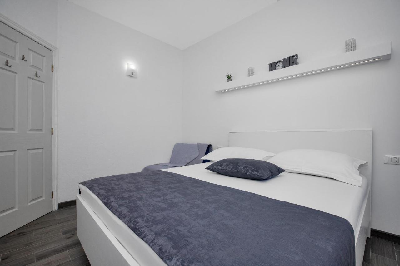 Apartman Toni Apartment Драшнице Екстериор снимка