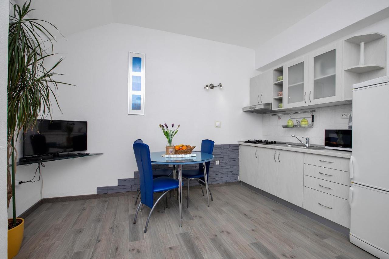 Apartman Toni Apartment Драшнице Екстериор снимка